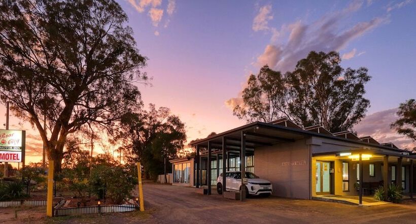 فندق Rose City Motor Inn