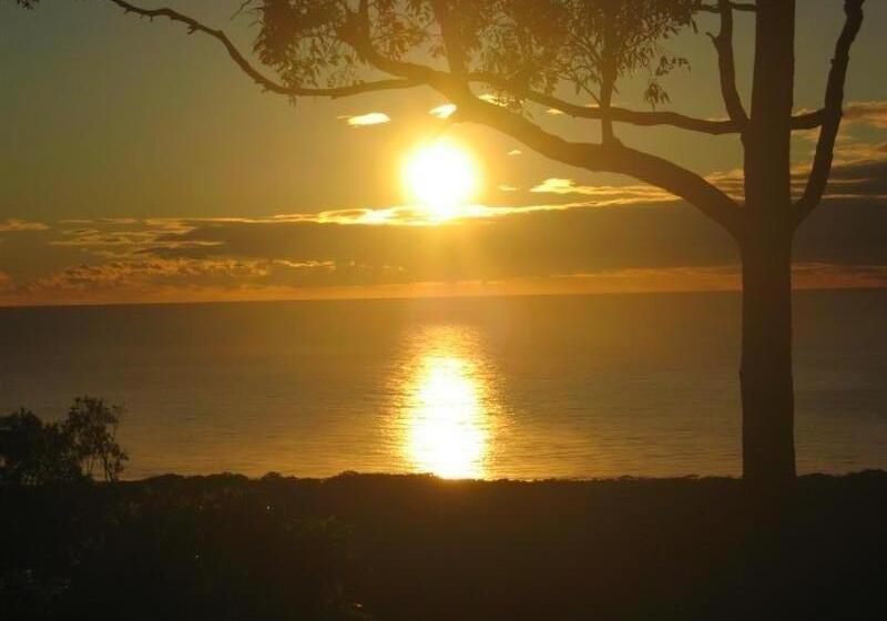 בית מלון כפרי Sacred Mountain Retreat