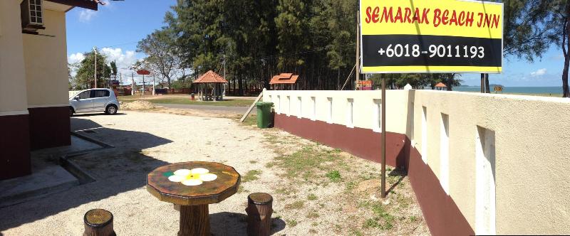 فندق Semarak Beach Inn