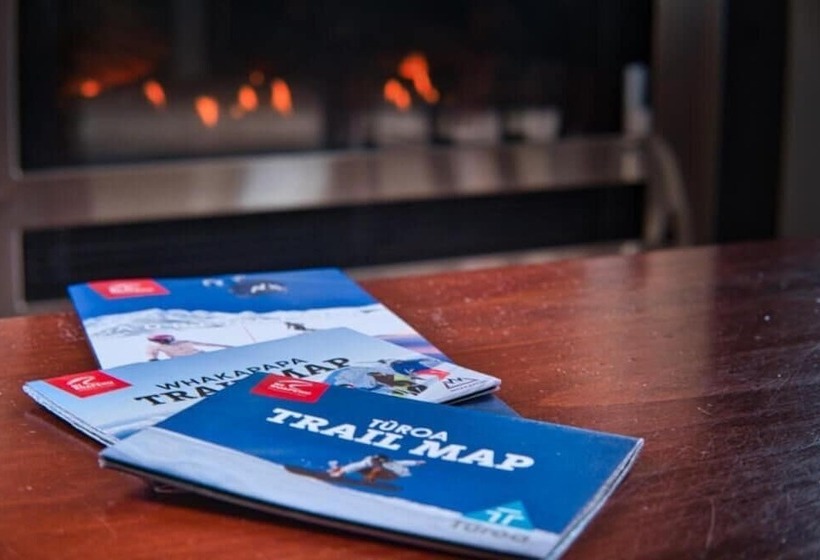 בית מלון כפרי Station Lodge