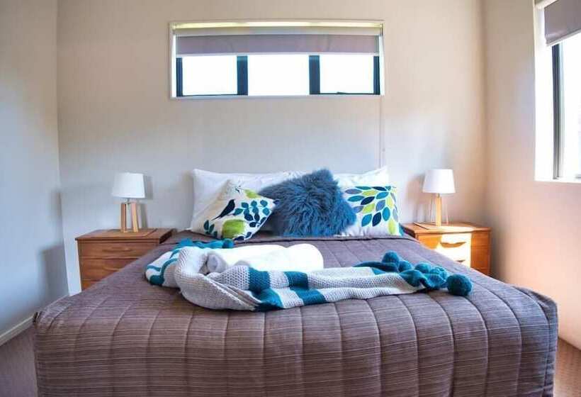 בית מלון כפרי Station Lodge