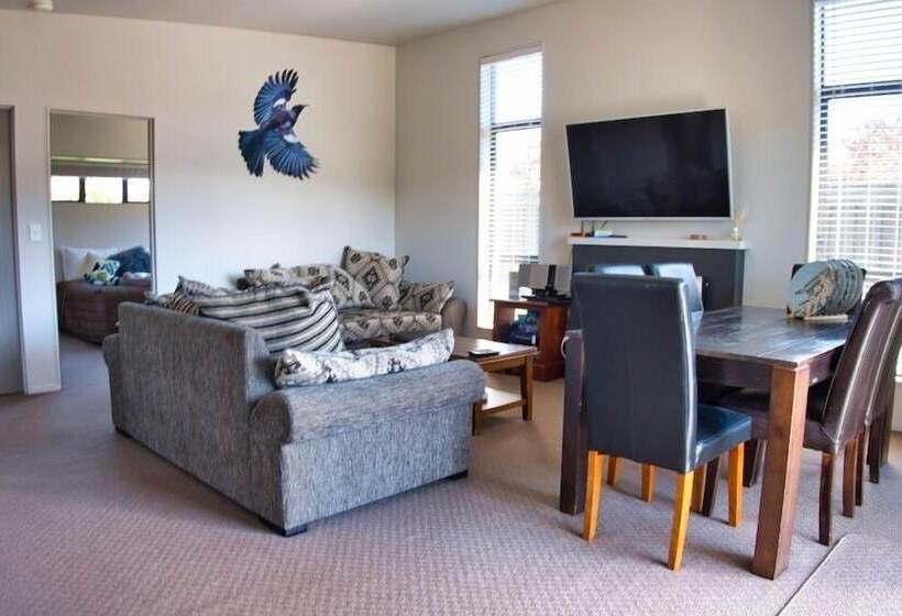 בית מלון כפרי Station Lodge