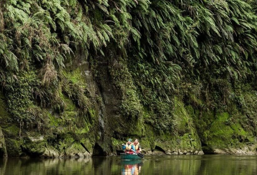 בית מלון כפרי Station Lodge