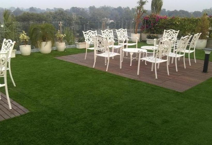 هتل Sunbeam Premium