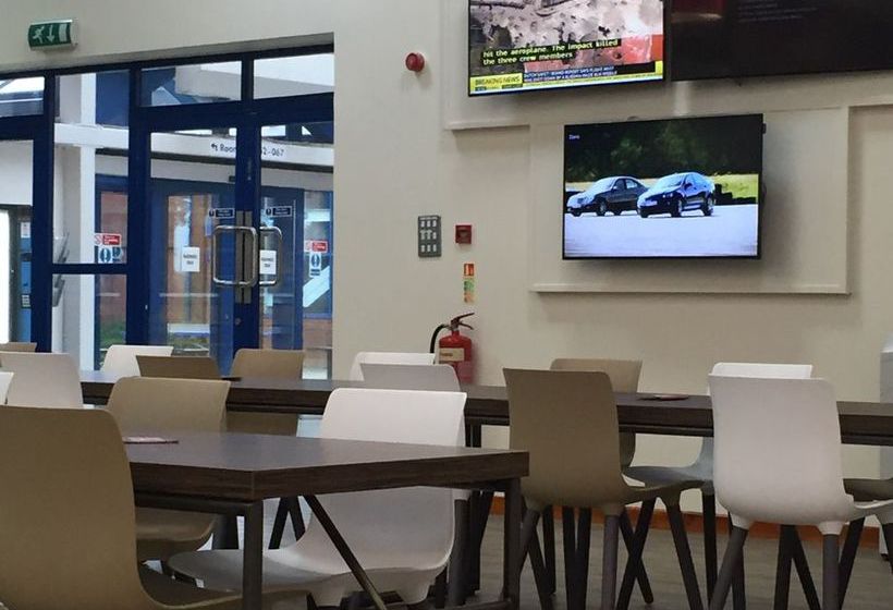 ホテル Telford University Rooms