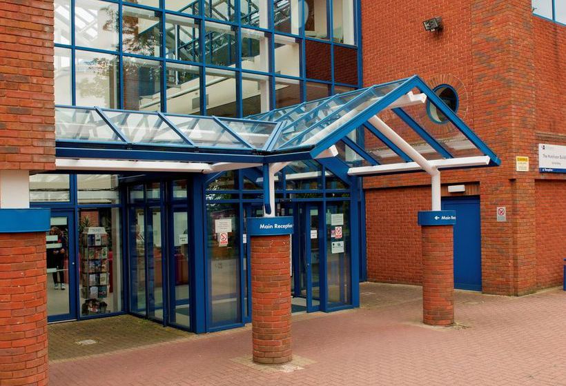 ホテル Telford University Rooms