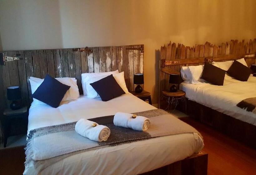 فندق The Bears Went Over The Mountain