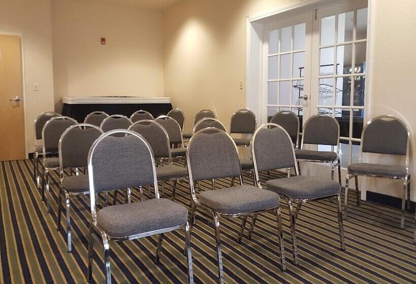 فندق The Rutledge Inn