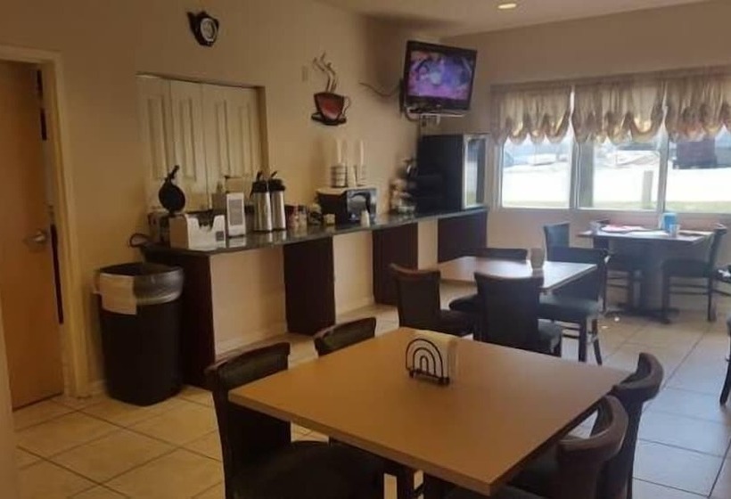 فندق The Rutledge Inn