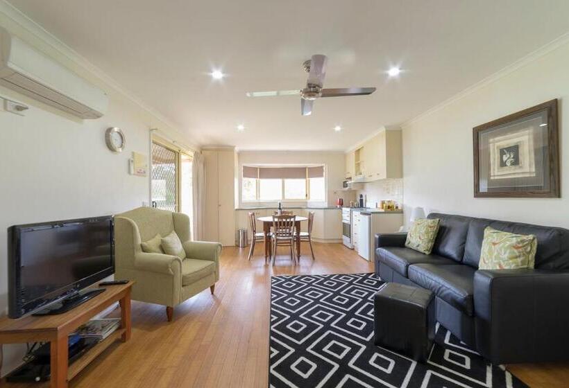 בית מלון כפרי Tokemata Retreat