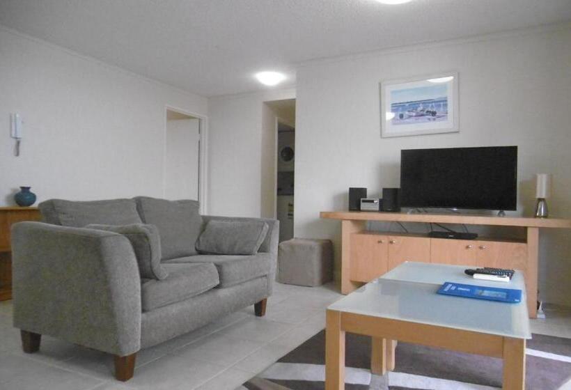 בית מלון כפרי Trafalgar Towers