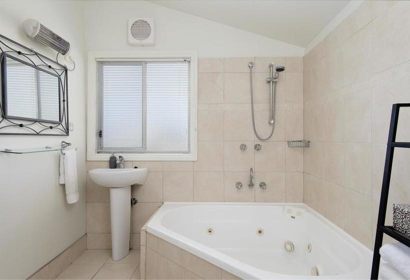 فندق Trevallyn House B & B