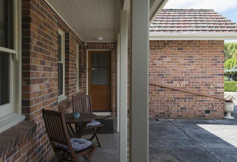 فندق Trevallyn House B & B