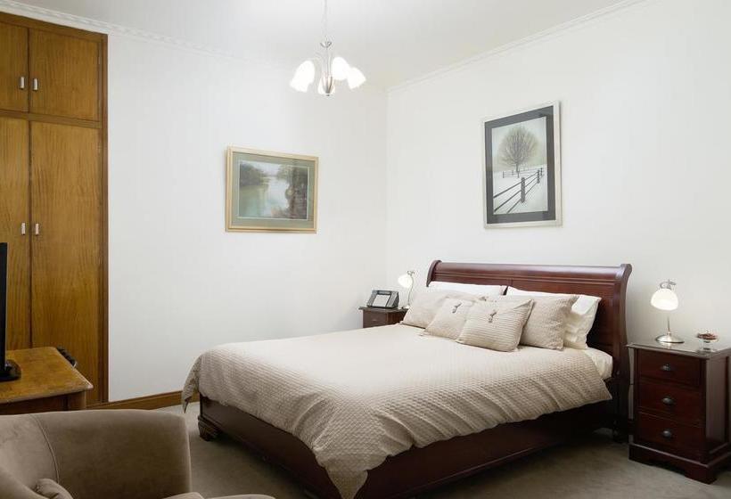 فندق Trevallyn House B & B