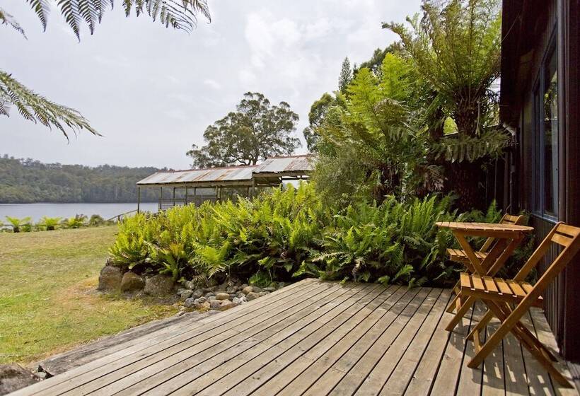 فندق Tullah Lakeside Lodge