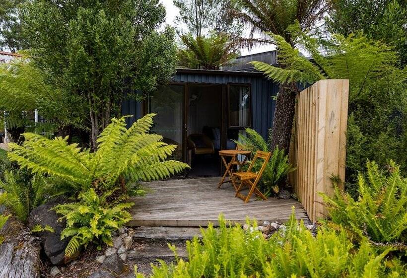 فندق Tullah Lakeside Lodge