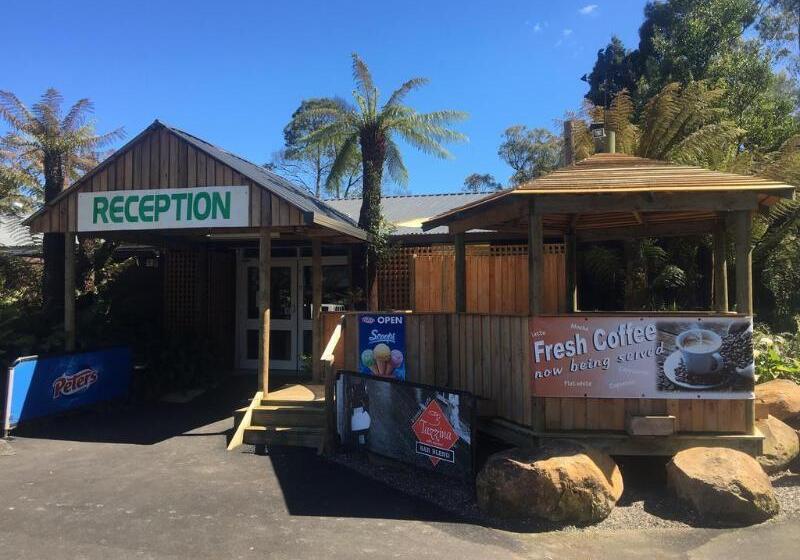 فندق Tullah Lakeside Lodge