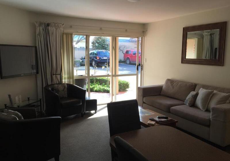 ホテル Tuscana Motor Lodge