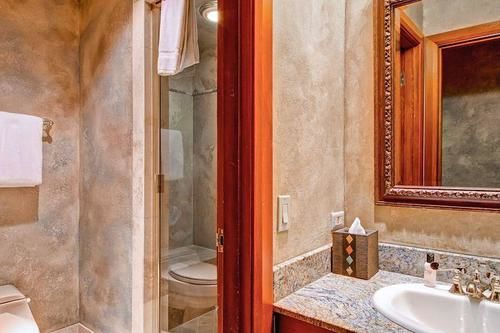 فندق Village Ford Hall