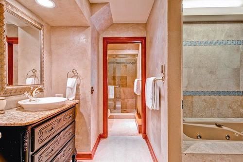 فندق Village Ford Hall