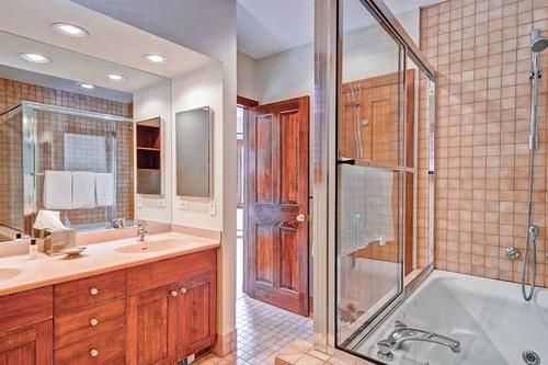 فندق Village Ford Hall