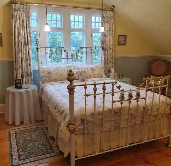 هتل Water Bay Villa Bed And Breakfast