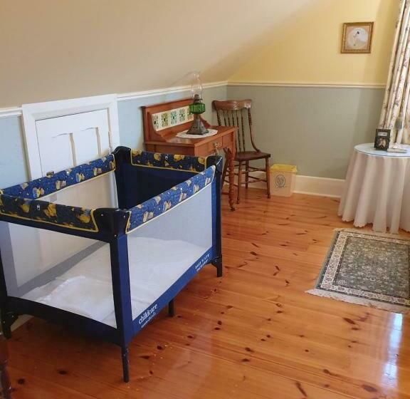 هتل Water Bay Villa Bed And Breakfast