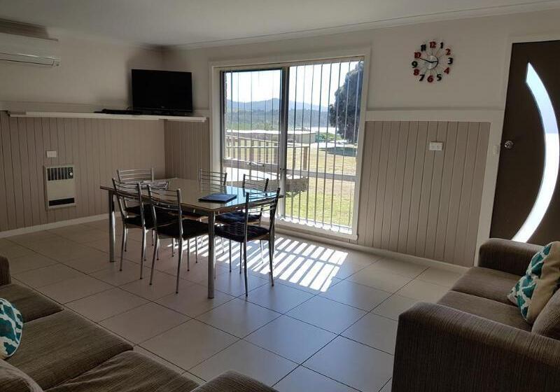 בית מלון כפרי White Sands Estate