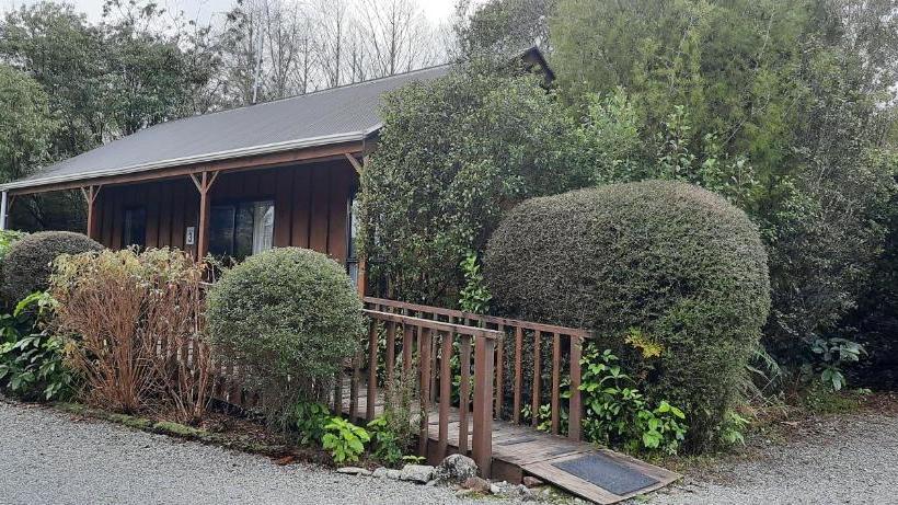 Lake Brunner Country Motel & Holiday Park