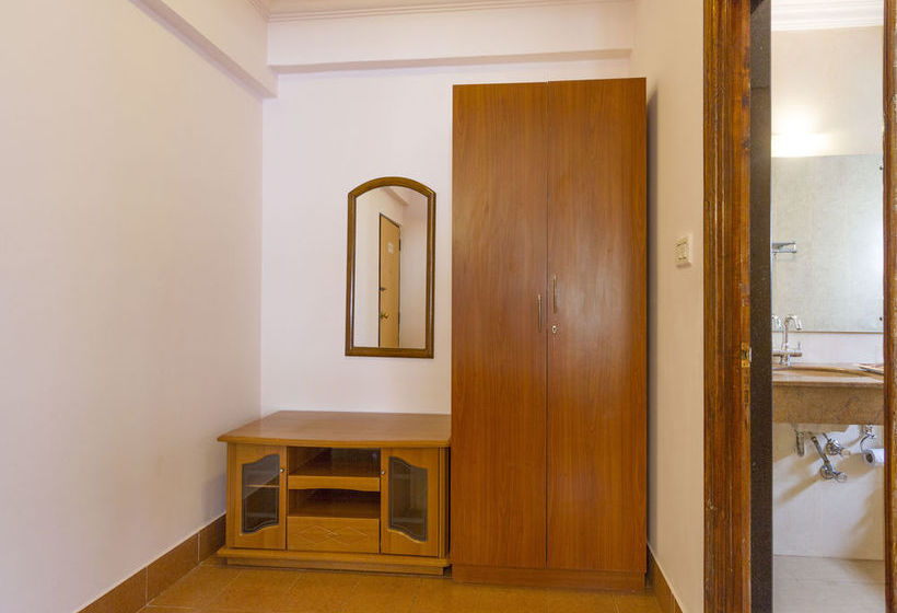 Oyo Apartments Langford Garden