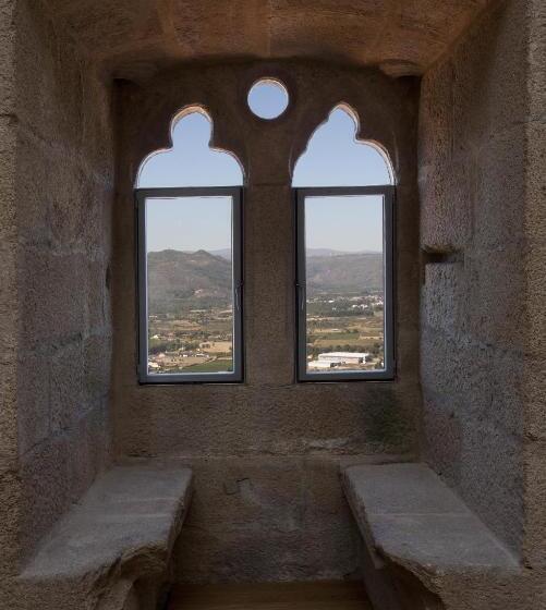 Parador Castillo De Monterrei