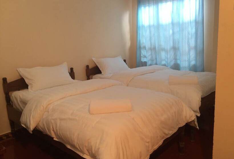 ペンション Amandra Villa