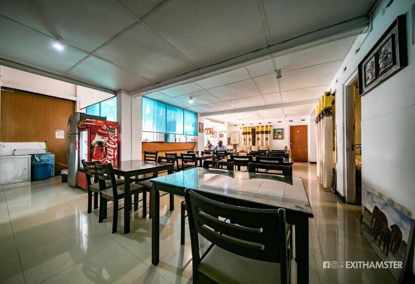 بنسيون Charlton Kandy City Rest