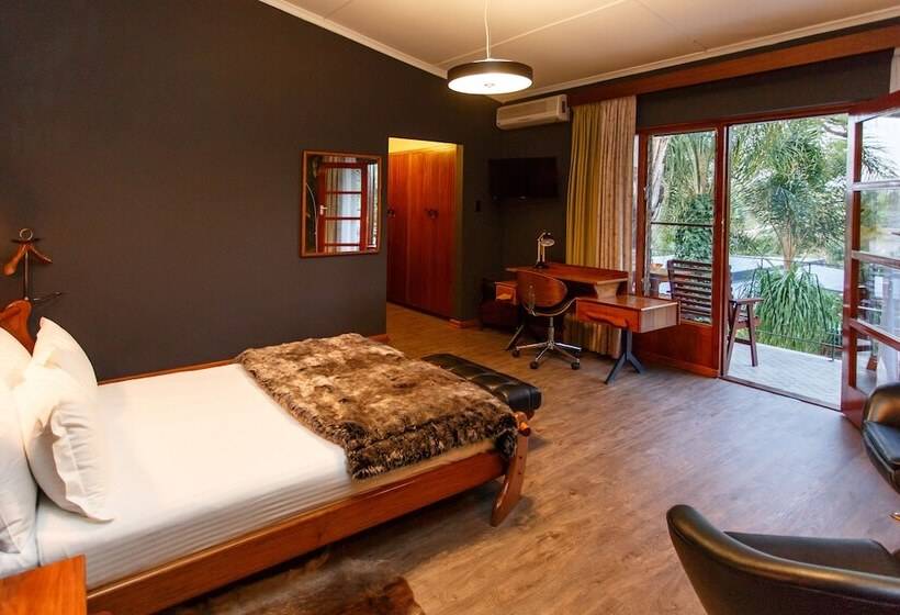 پانسیون Miles B&b Guest House