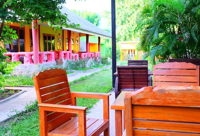 펜션 Pai Friendly Resort