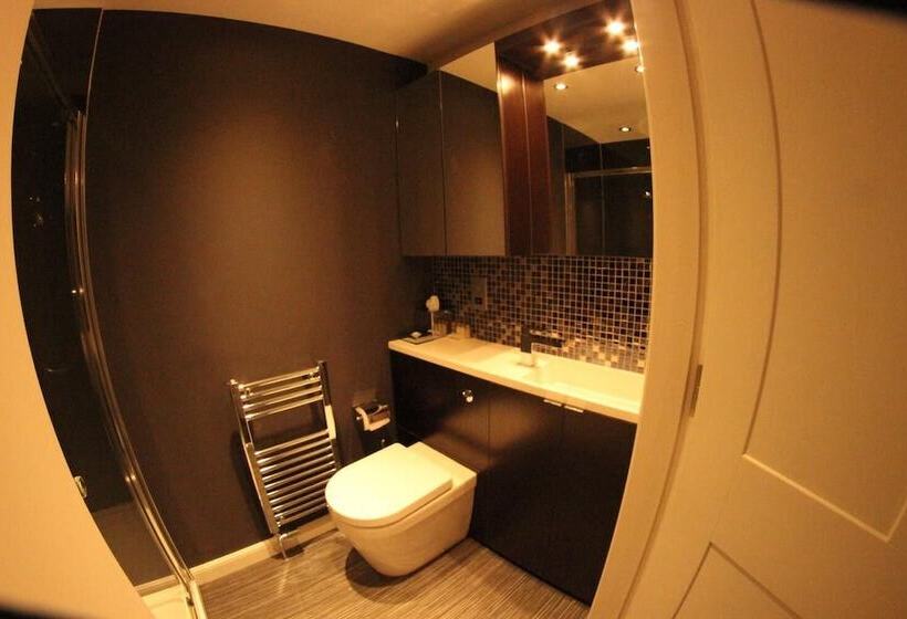 펜션 Shorehead Guest House