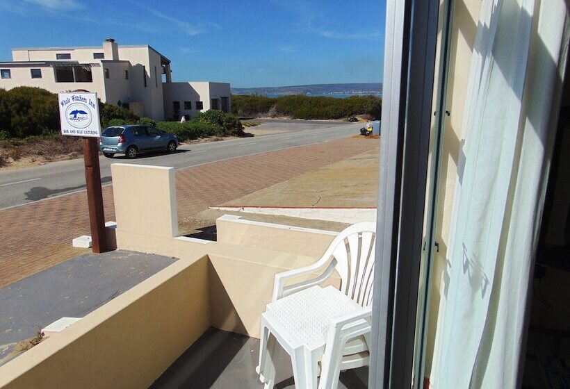 ペンション Whale Watchers Inn