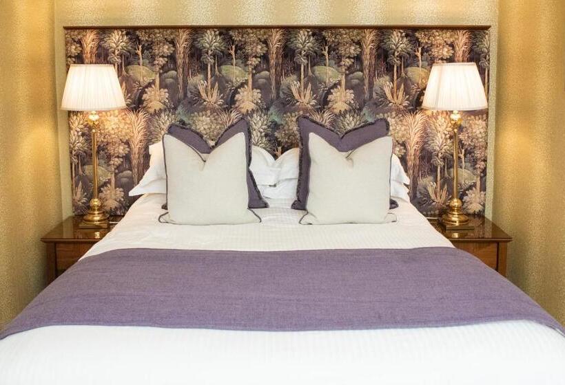 Roundthorn Country House & Luxury Apartments