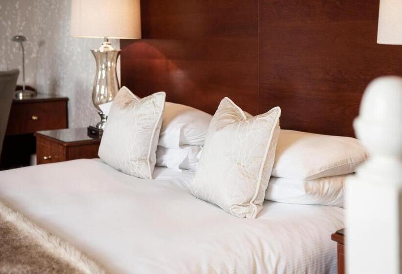 Roundthorn Country House & Luxury Apartments