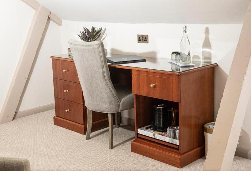 Roundthorn Country House & Luxury Apartments