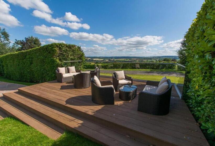 Roundthorn Country House & Luxury Apartments