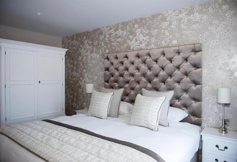 Roundthorn Country House & Luxury Apartments