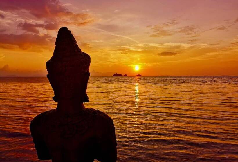 Sibaja Palms Sunset Beach Apartment