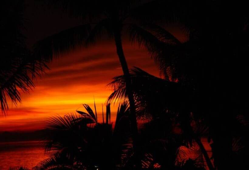 Sibaja Palms Sunset Beach Apartment