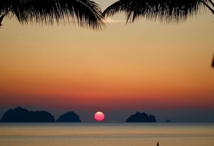 Sibaja Palms Sunset Beach Apartment