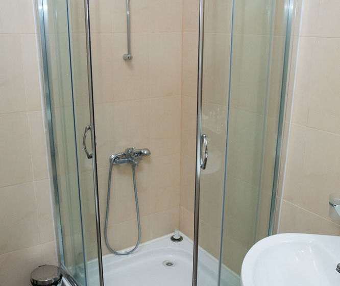 בית מלון כפרי St. John Hill Apartments