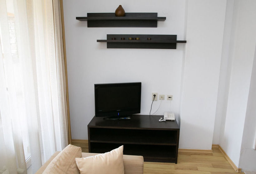 בית מלון כפרי St. John Hill Apartments