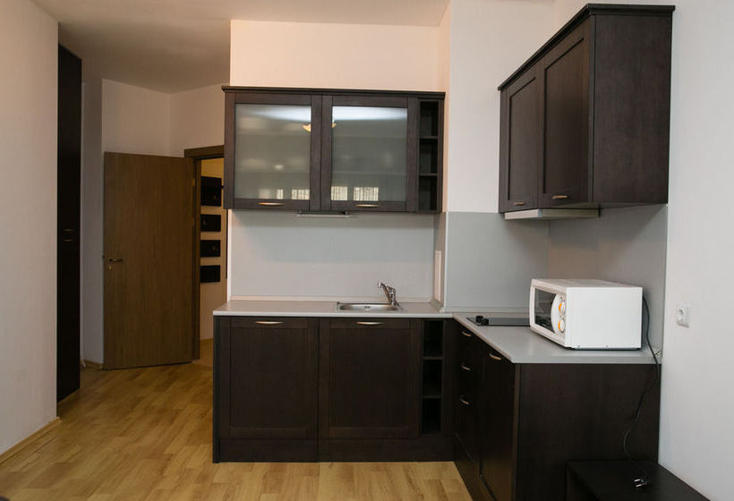 בית מלון כפרי St. John Hill Apartments