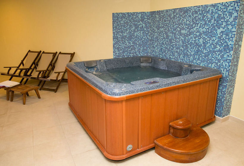 בית מלון כפרי St. John Hill Apartments