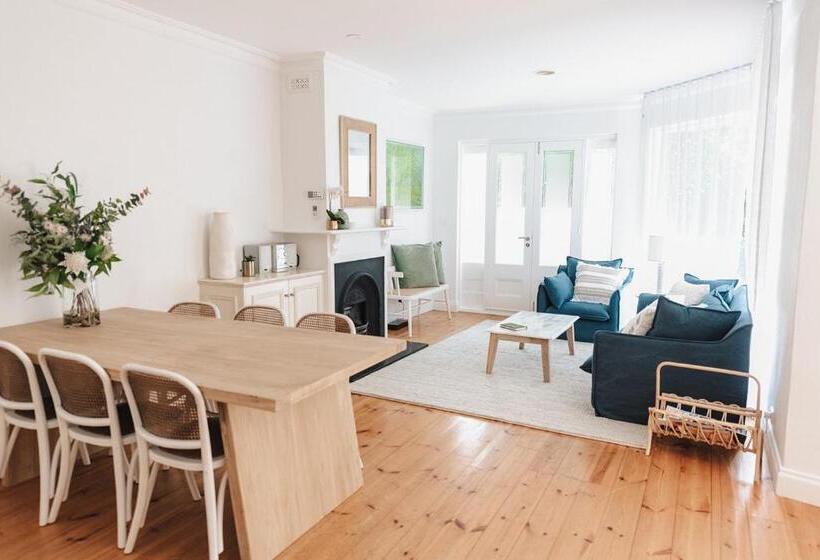 The Retreat At Stirling